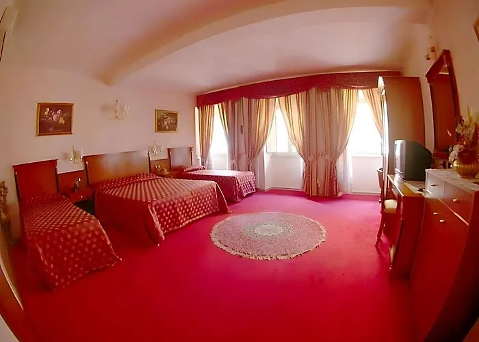 3 Coins Hotel 3*